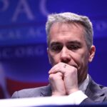 Top Republican Abandons Trump